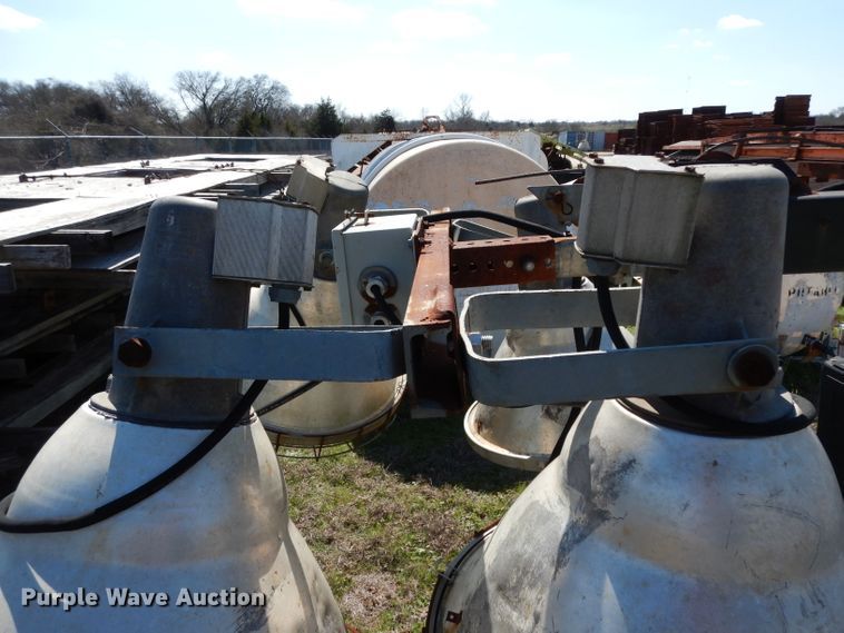 image for item GE9257 Coleman MH4000RKH light plant