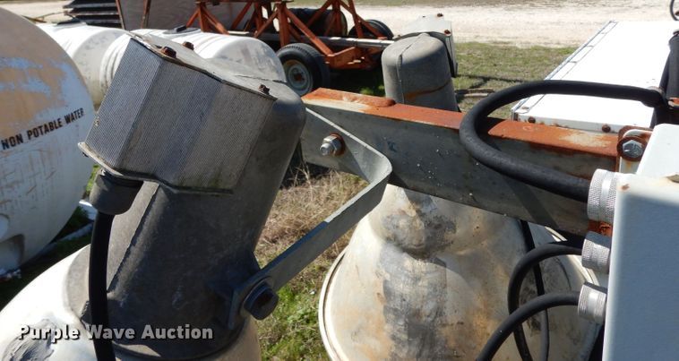 image for item GE9257 Coleman MH4000RKH light plant