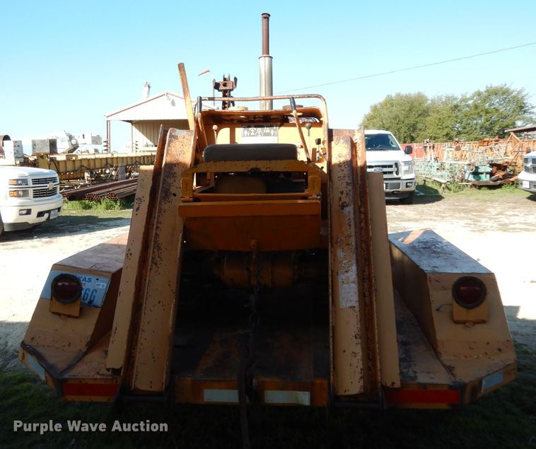 image for item GE9258 1979 Case TF300 trencher