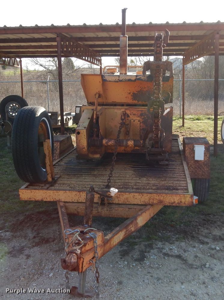 image for item GE9259 1979 Case TF300 trencher