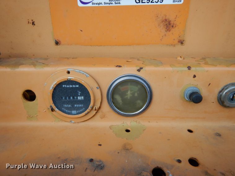 image for item GE9259 1979 Case TF300 trencher