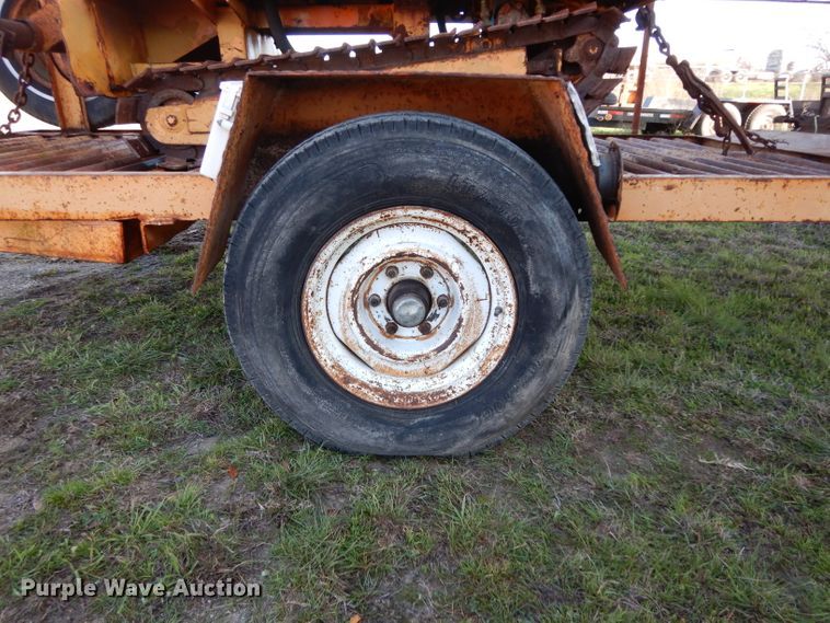 image for item GE9259 1979 Case TF300 trencher