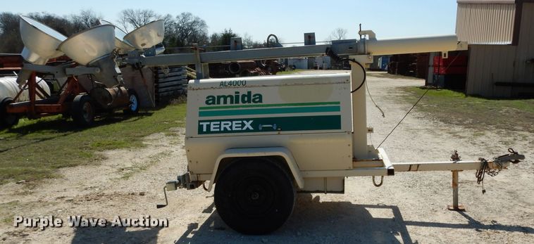 image for item GE9262 1999 Terex Amida AL4000 light plant