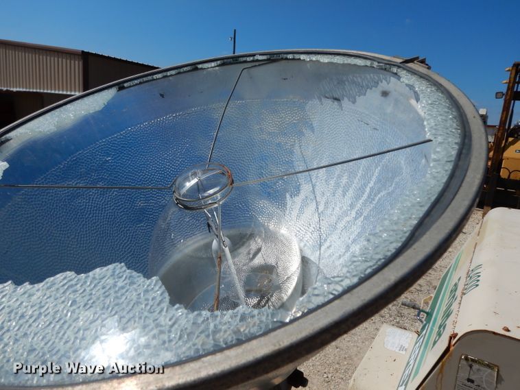 image for item GE9262 1999 Terex Amida AL4000 light plant