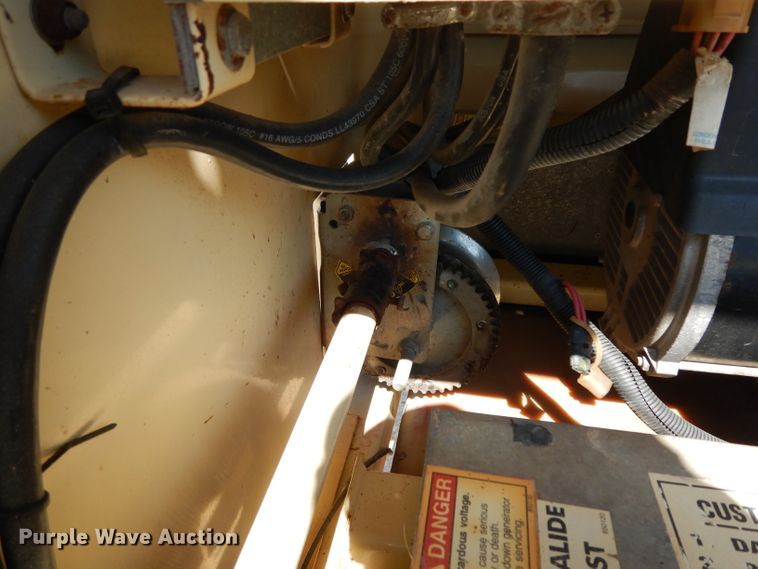 image for item GE9262 1999 Terex Amida AL4000 light plant