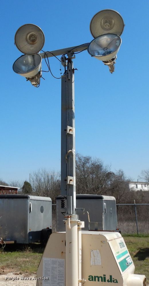 image for item GE9262 1999 Terex Amida AL4000 light plant