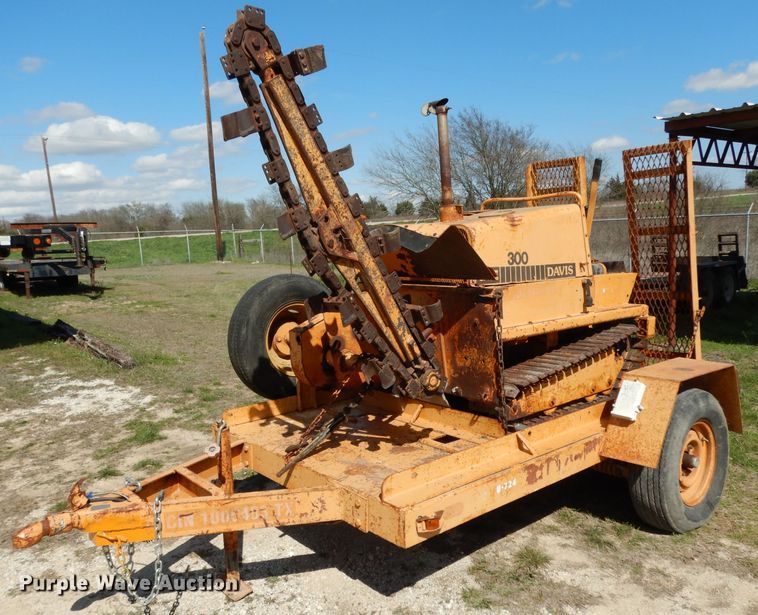 image for item GE9263 Case TF300 trencher