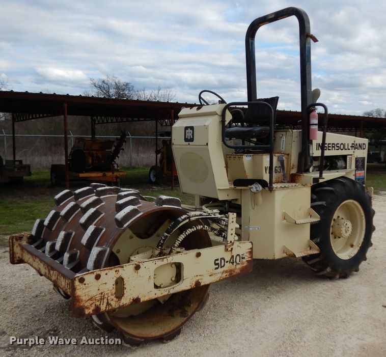 image for item GE9265 1997 Ingersoll Rand SD-40 single drum vibratory roller