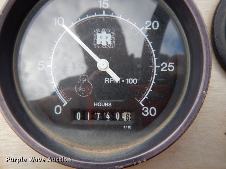 image for item GE9265 1997 Ingersoll Rand SD-40 single drum vibratory roller