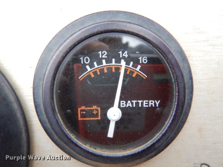 image for item GE9265 1997 Ingersoll Rand SD-40 single drum vibratory roller