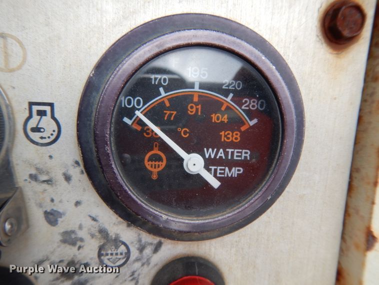 image for item GE9265 1997 Ingersoll Rand SD-40 single drum vibratory roller