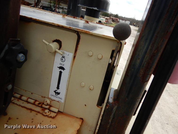 image for item GE9265 1997 Ingersoll Rand SD-40 single drum vibratory roller