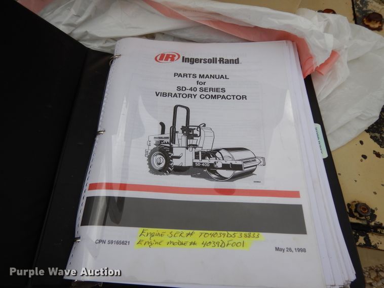 image for item GE9265 1997 Ingersoll Rand SD-40 single drum vibratory roller