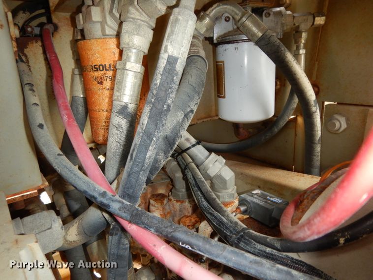 image for item GE9265 1997 Ingersoll Rand SD-40 single drum vibratory roller