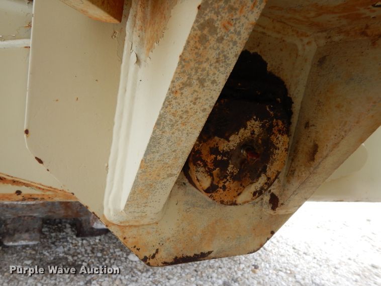 image for item GE9265 1997 Ingersoll Rand SD-40 single drum vibratory roller