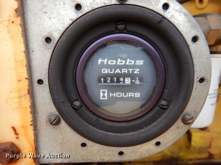 image for item GE9266 1992 Ferguson SP-1118 pneumatic roller