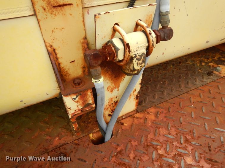 image for item GE9266 1992 Ferguson SP-1118 pneumatic roller