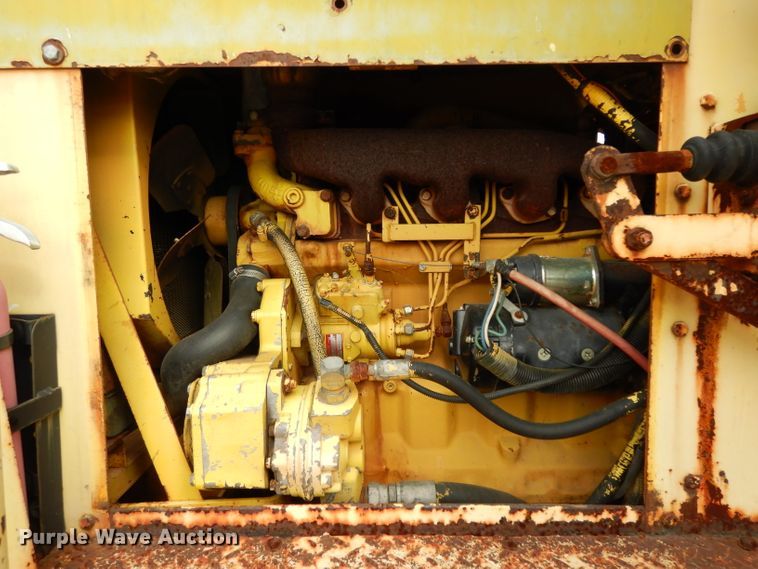 image for item GE9266 1992 Ferguson SP-1118 pneumatic roller