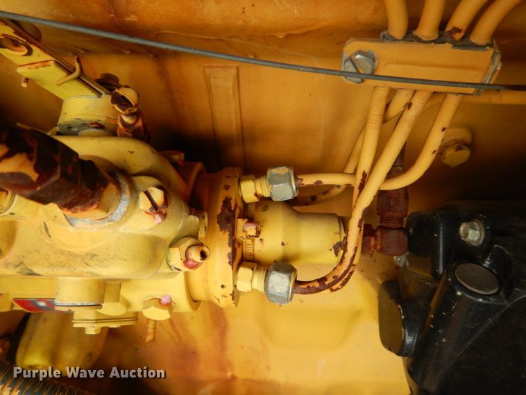 image for item GE9266 1992 Ferguson SP-1118 pneumatic roller