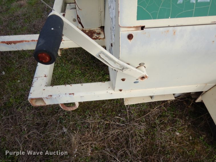 image for item GE9267 1994 Terex AL4000 light plant