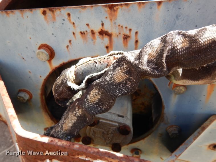 image for item GE9269 Alitec VR66A skid steer compactor