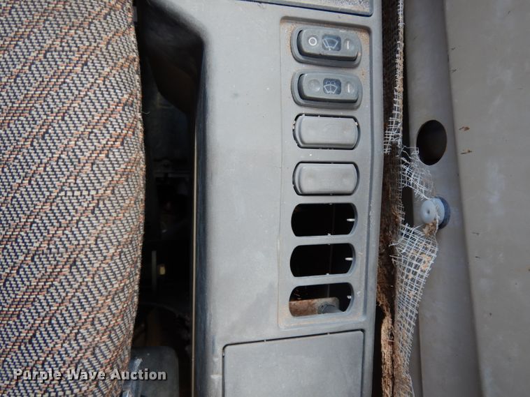 image for item GE9270 2000 Caterpillar 315B L excavator