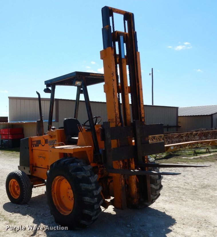 image for item GE9271 1979 Case 585C forklift