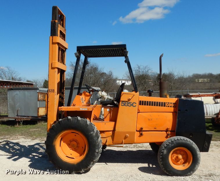 image for item GE9271 1979 Case 585C forklift
