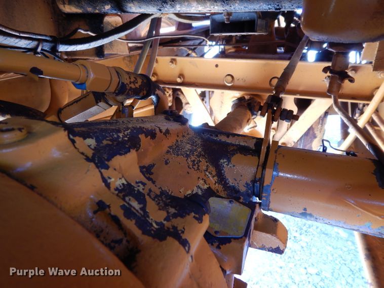 image for item GE9271 1979 Case 585C forklift