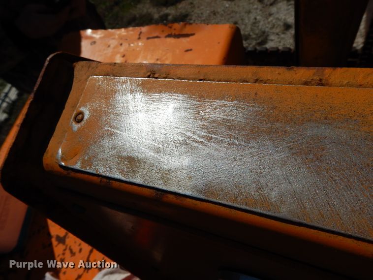 image for item GE9271 1979 Case 585C forklift