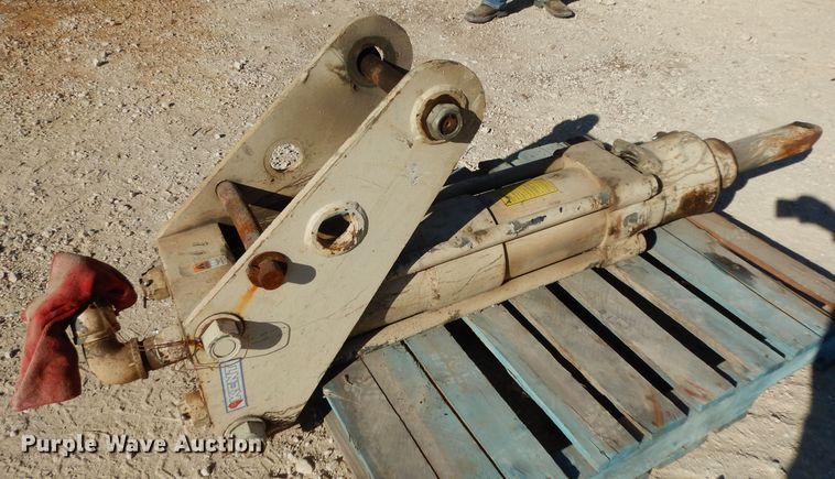 image for item GE9273 Kent KB999 hammer