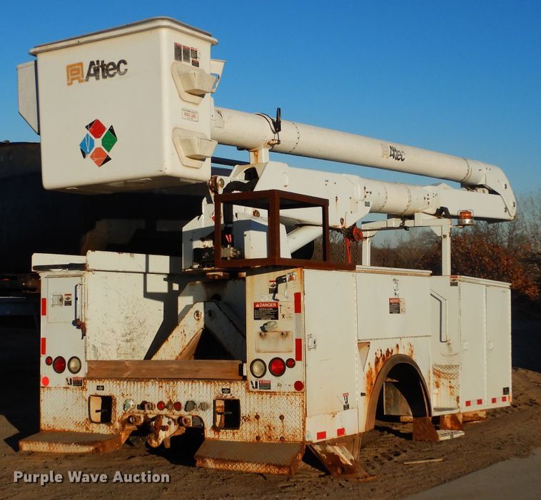 image for item GF9969 Altec bucket truck bed