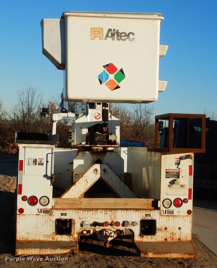 image for item GF9969 Altec bucket truck bed