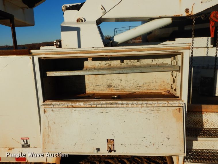 image for item GF9969 Altec bucket truck bed