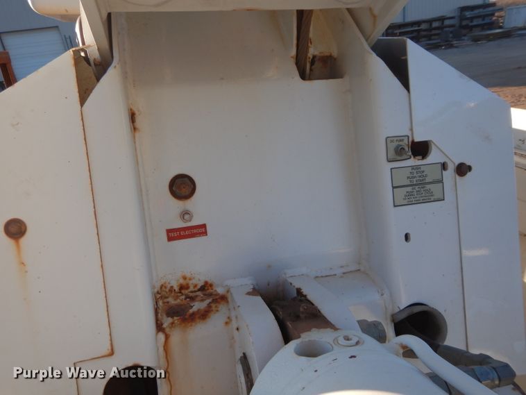 image for item GF9969 Altec bucket truck bed