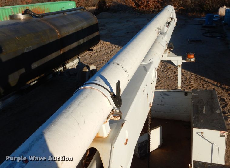 image for item GF9969 Altec bucket truck bed