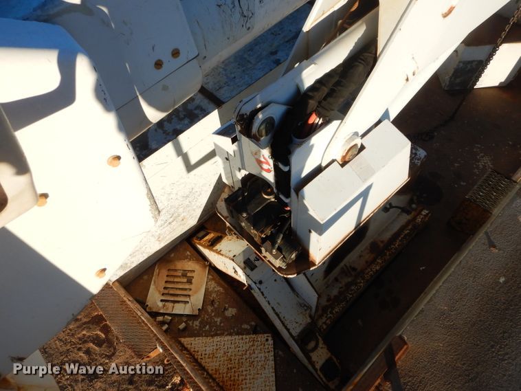 image for item GF9969 Altec bucket truck bed