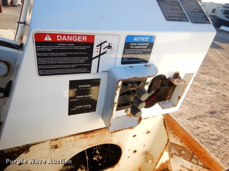 image for item GF9969 Altec bucket truck bed