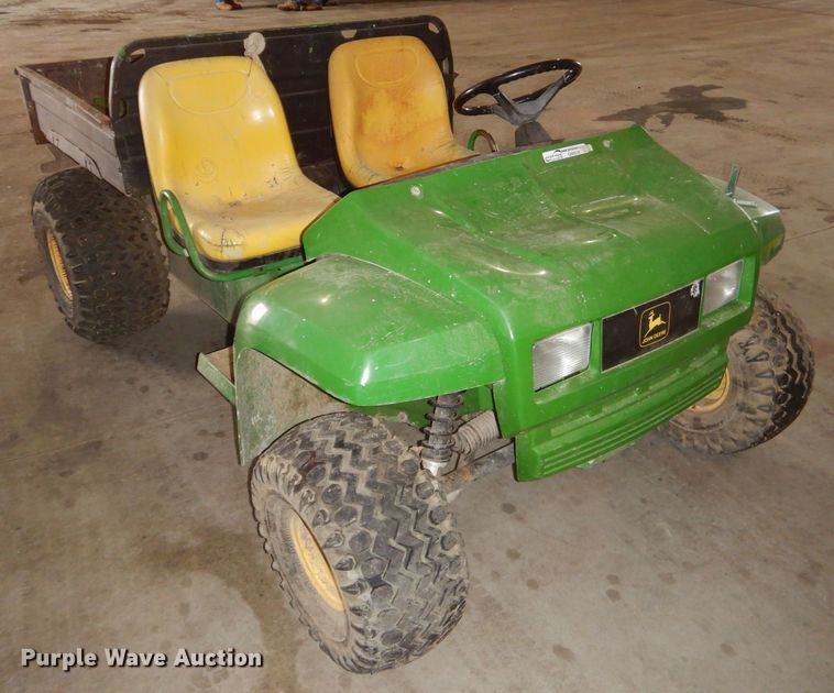image for item GN9216 2000 John Deere Gator utility vehicle