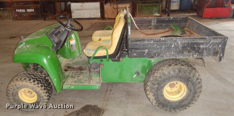 image for item GN9216 2000 John Deere Gator utility vehicle