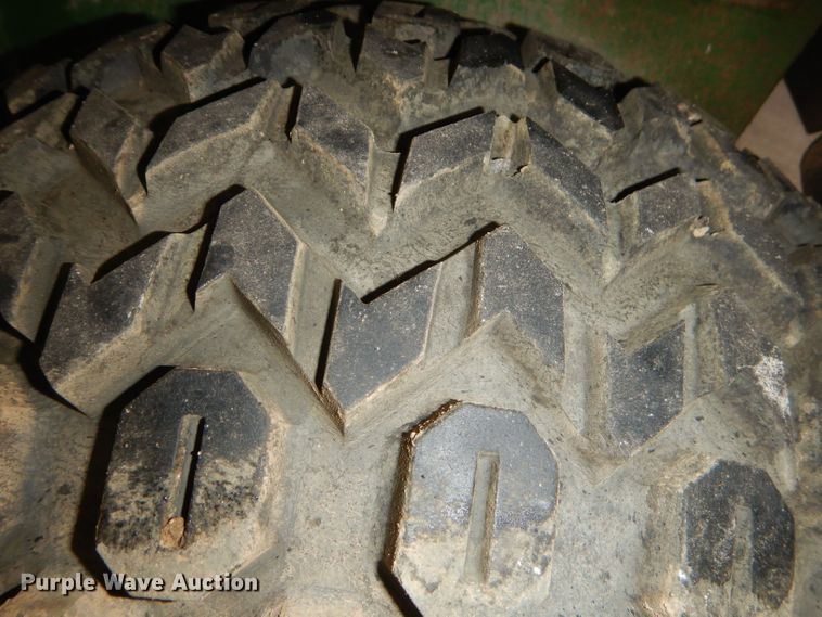 image for item GN9216 2000 John Deere Gator utility vehicle