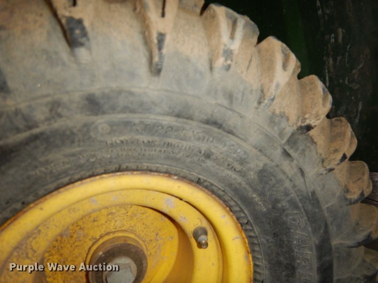 image for item GN9216 2000 John Deere Gator utility vehicle