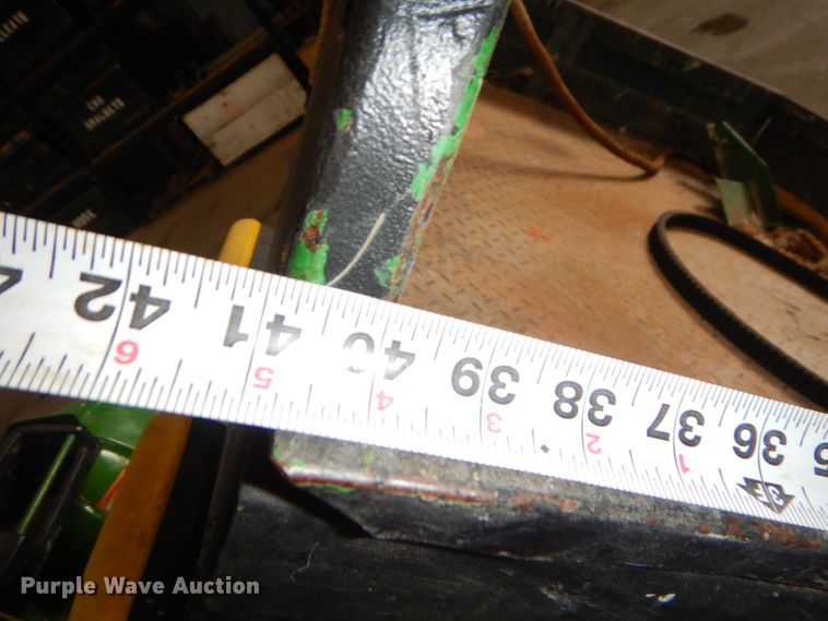 image for item GN9216 2000 John Deere Gator utility vehicle