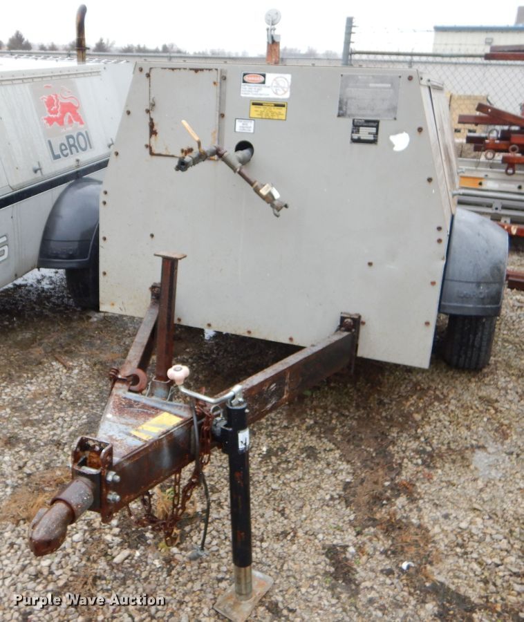 image for item GN9220 2000 Leroi 185 air compressor