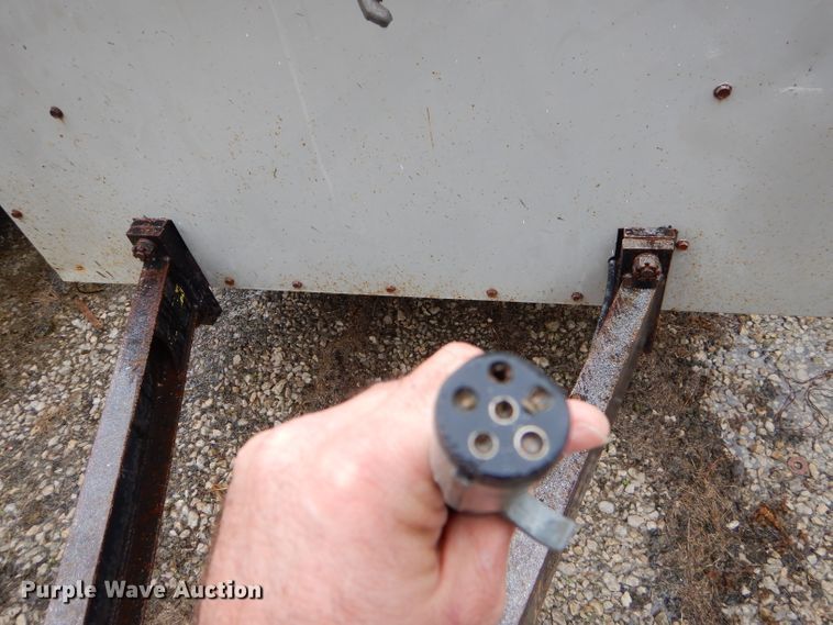 image for item GN9220 2000 Leroi 185 air compressor