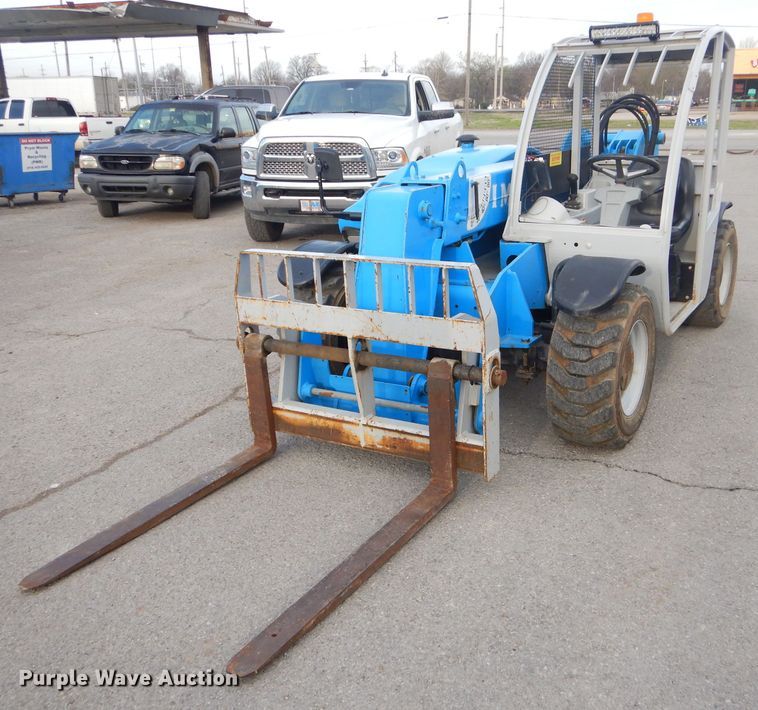 image for item GN9234 2010 Genie GTH-5510  telehandler