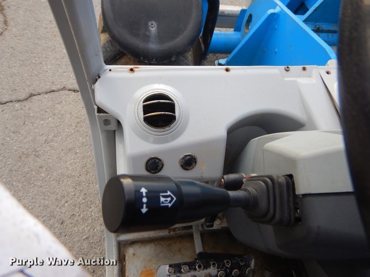 image for item GN9234 2010 Genie GTH-5510  telehandler