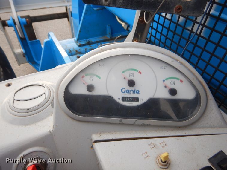 image for item GN9234 2010 Genie GTH-5510  telehandler