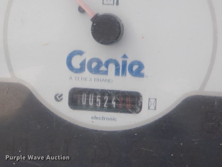 image for item GN9234 2010 Genie GTH-5510  telehandler