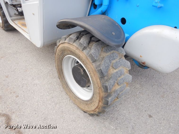 image for item GN9234 2010 Genie GTH-5510  telehandler